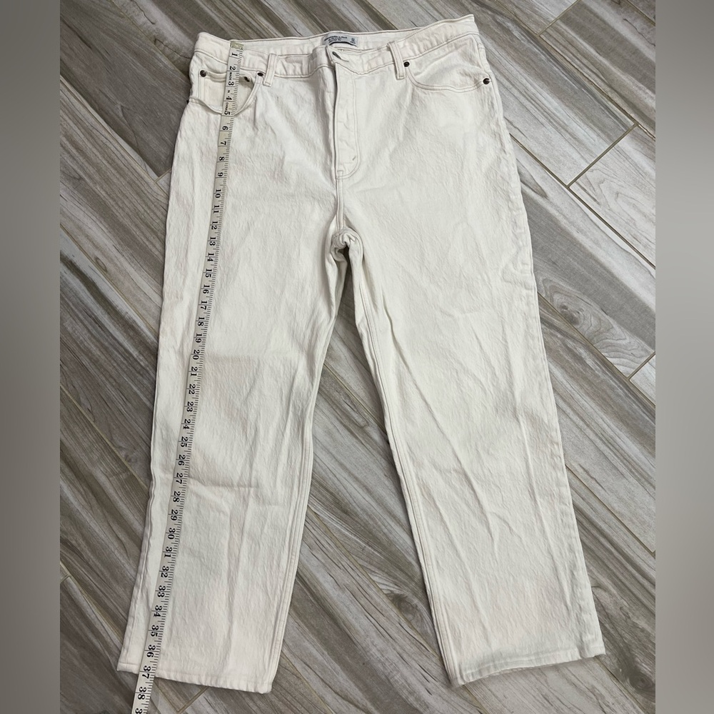 Abercrombie and Fitch 90s ulta high rise straight leg ecru jeans